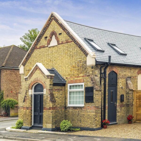 Renovate or rebuild? 5 questions to help you decide