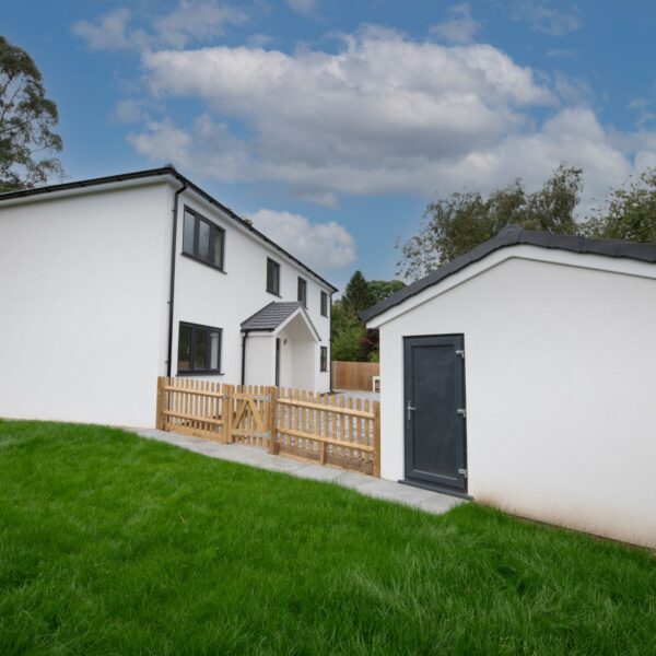 New build home constructed on large garden plot - by Sevenoaks Plans