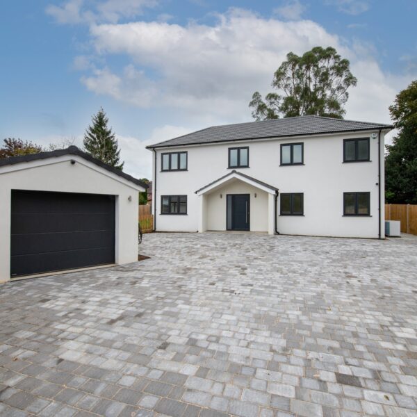 New build home constructed on large garden plot - by Sevenoaks Plans